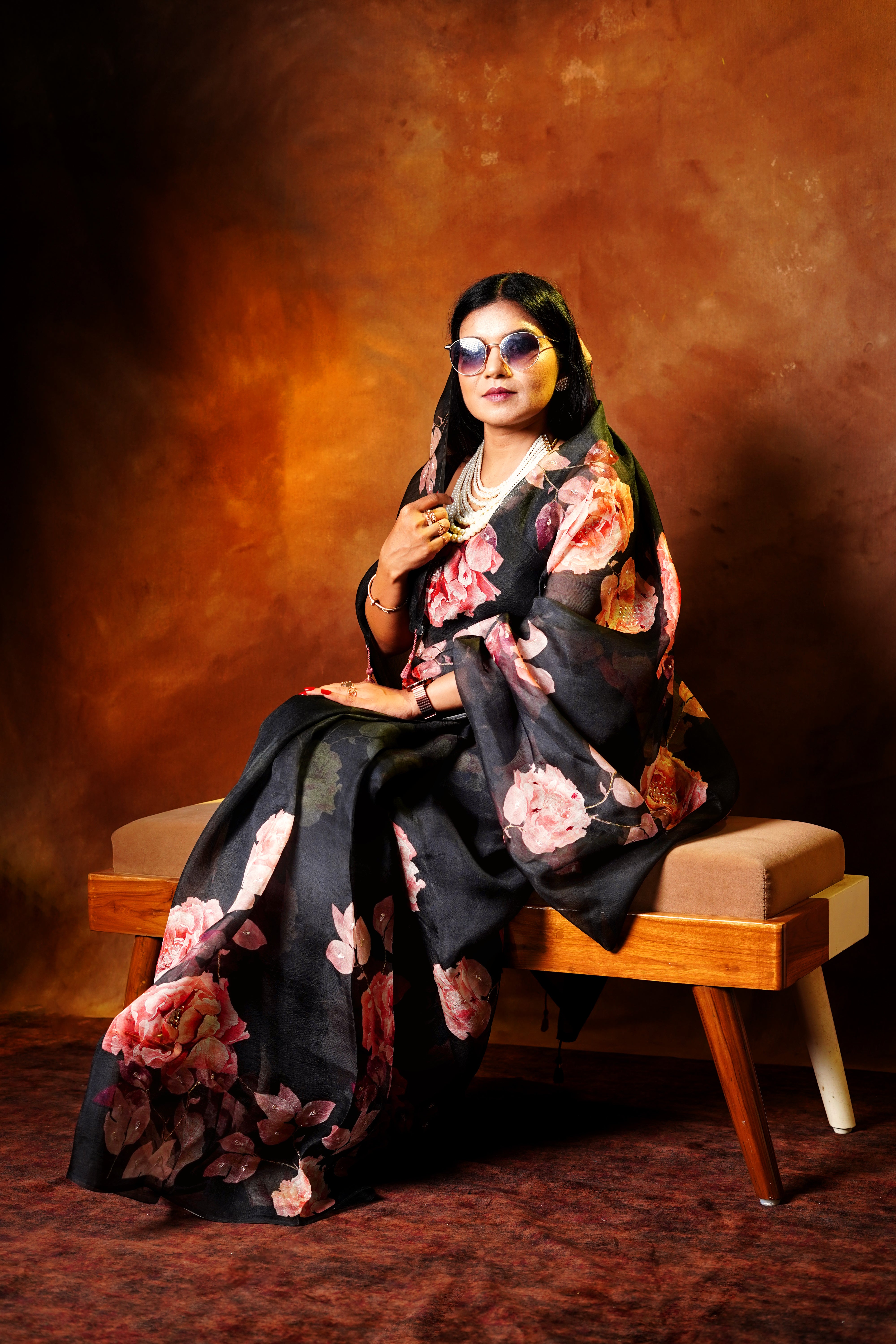 Midnight Bloom – Handcrafted Floral Print Saree