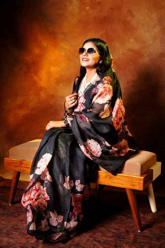 Midnight Bloom – Handcrafted Floral Print Saree