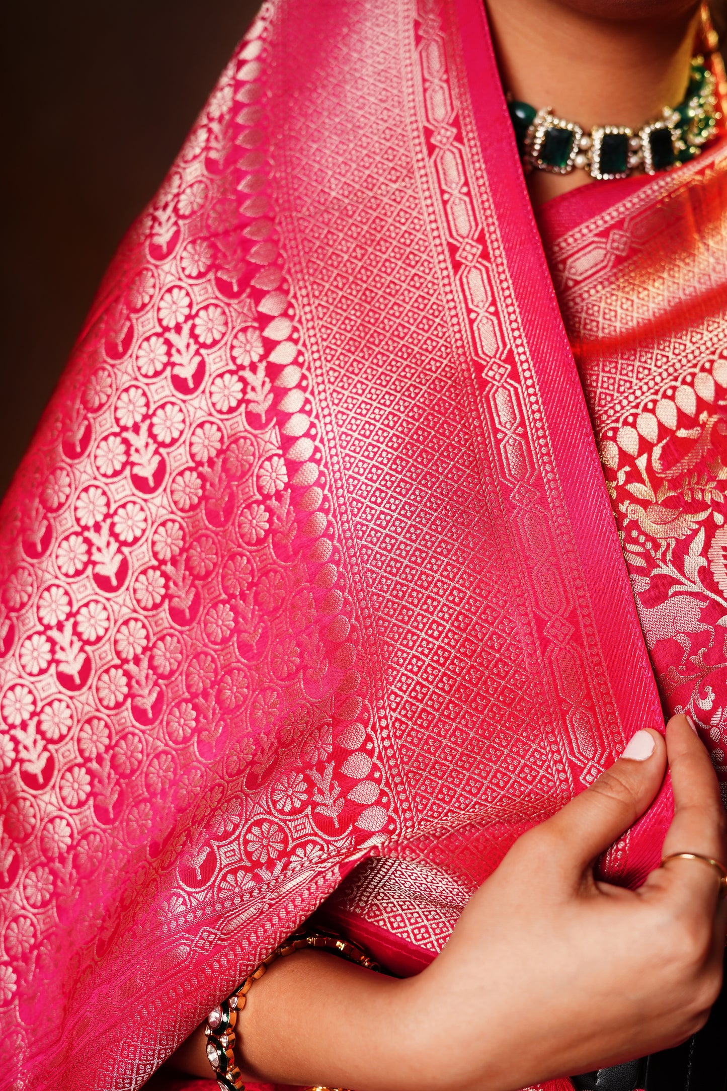 Banarasi Handwoven Shikargah Rani Pink Saree